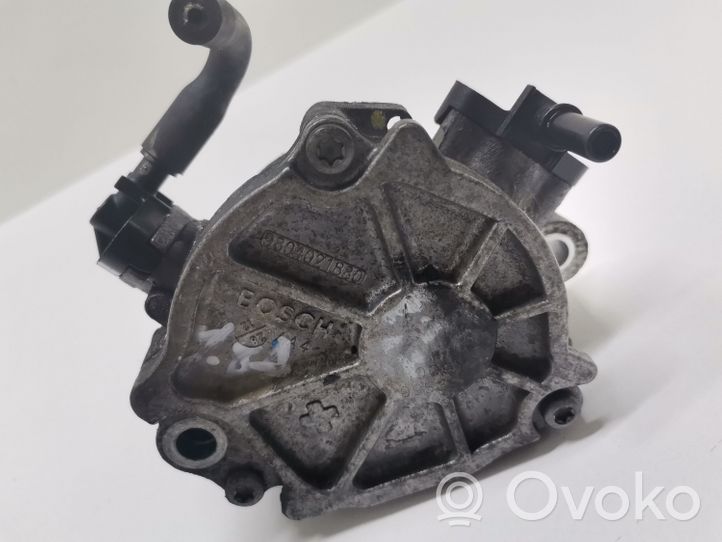 Ford Focus Unterdruckpumpe Vakuumpumpe 9804021880