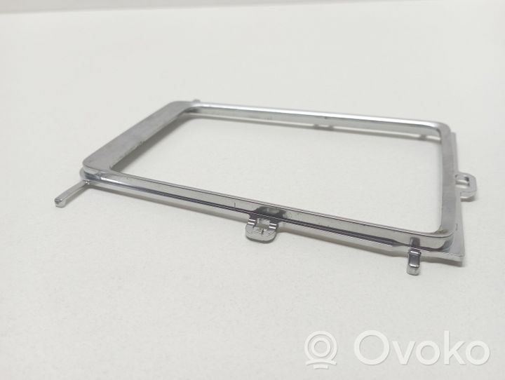 Volvo XC60 Rivestimento in plastica cornice della leva del cambio 31267052