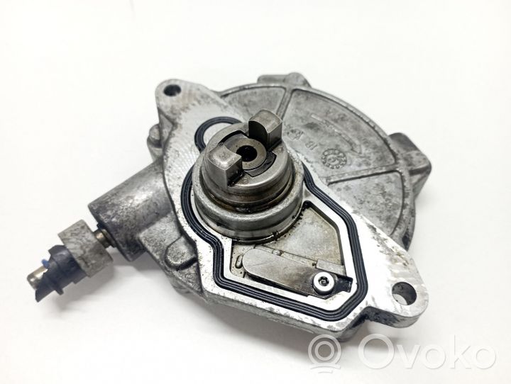 Mercedes-Benz A W169 Alipainepumppu A6402300365