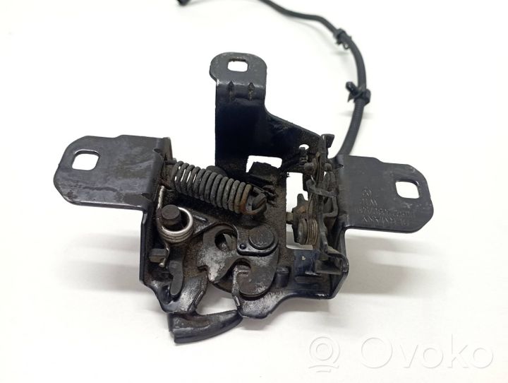 Volkswagen Bora Serrure de capot 1J0823509C