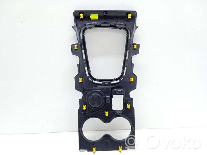 Renault Kadjar Altri elementi della console centrale (tunnel) 969127057R