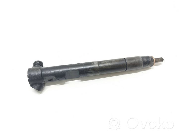 Mercedes-Benz C AMG W204 Injecteur de carburant 228354010