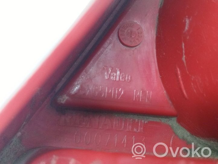 Renault Clio II Lampa tylna 8200071413