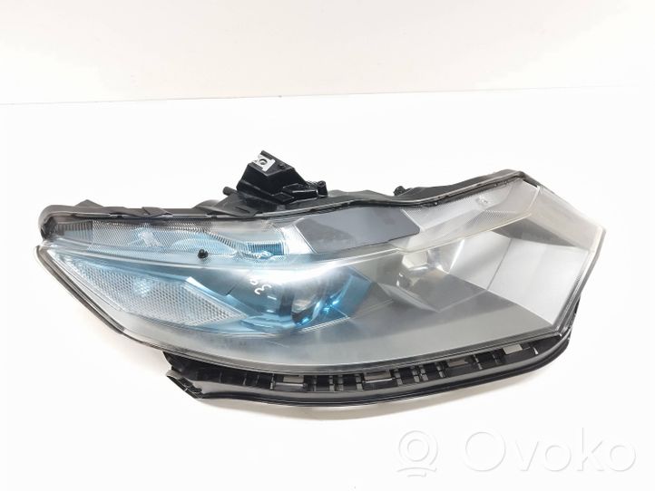 Honda Insight Lampa przednia 10022876