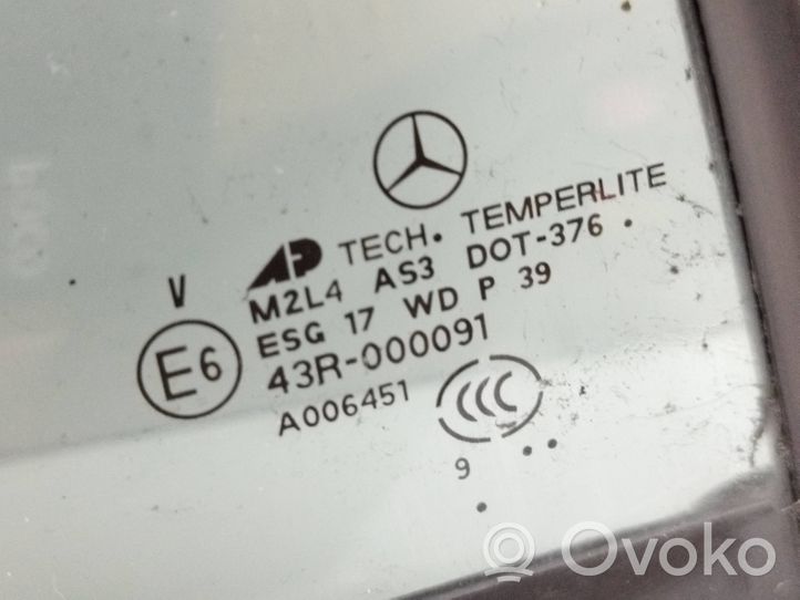 Mercedes-Benz GL X164 Mažasis "A" galinių durų stiklas 43R000091