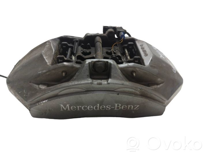 Mercedes-Benz S W222 Zacisk hamulcowy przedni M446370X36