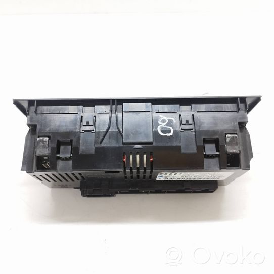 Audi A4 S4 B7 8E 8H Panel klimatyzacji 8E0820043AK