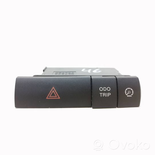 Toyota Prius (XW20) Botón interruptor de luz de peligro 758706