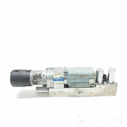 BMW 6 F12 F13 Avattavan katon hydraulipumppu 7226952