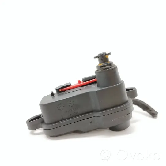 Audi A6 Allroad C7 Motorino del tappo del serbatoio del carburante 4L0862153D