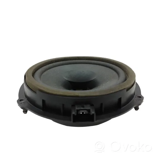 Ford Focus Enceinte de porte arrière AA6T18808CA