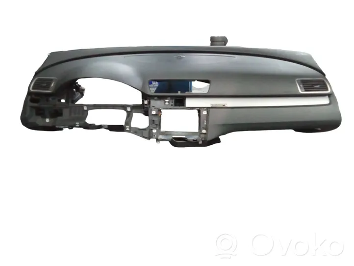 Volkswagen PASSAT B7 Dashboard ML020043