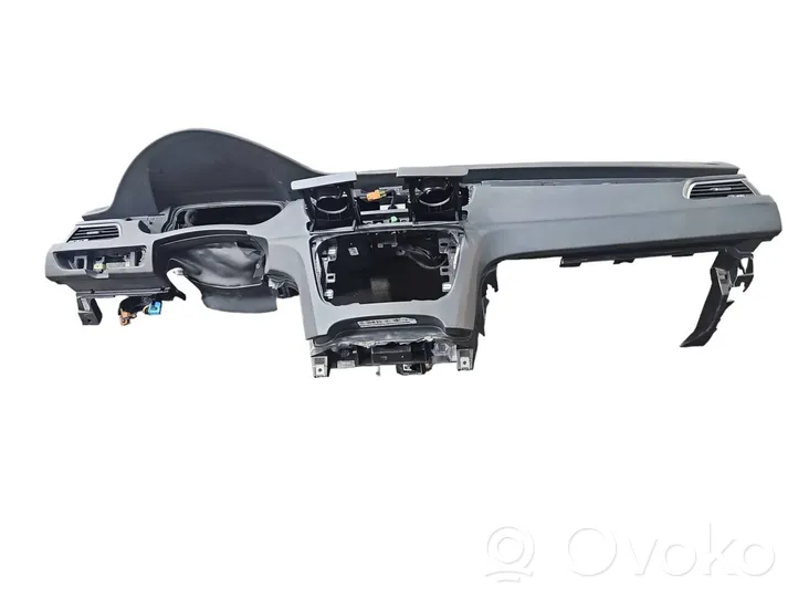 Peugeot 508 Dashboard 9688550677