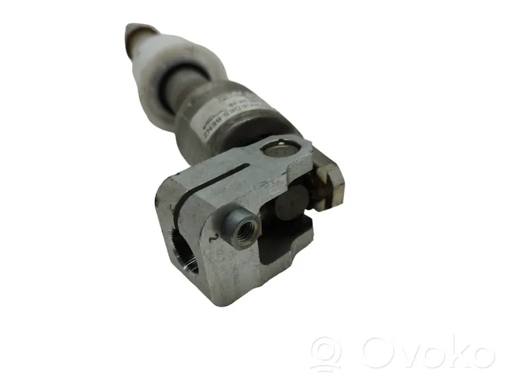 Mercedes-Benz SLK R172 Joint de cardan colonne de direction A1724600409