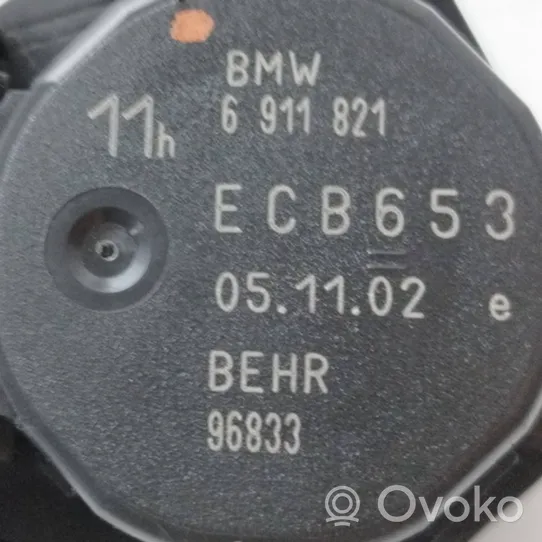 BMW 7 E65 E66 Motor/activador trampilla de calefacción 6911821