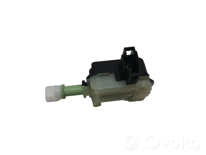 Toyota Avensis T270 Stellmotor Tankdeckel Tankklappe 7703005030