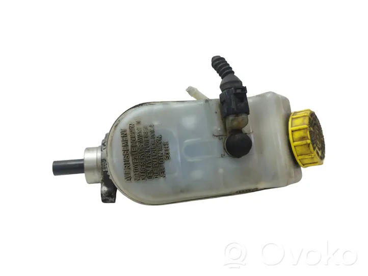 Volkswagen Transporter - Caravelle T5 Master brake cylinder 7H0611303A