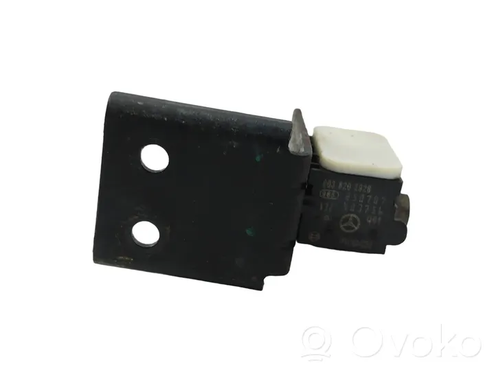 Mercedes-Benz S W221 Gaisa spilvenu trieciensensors 0038202926