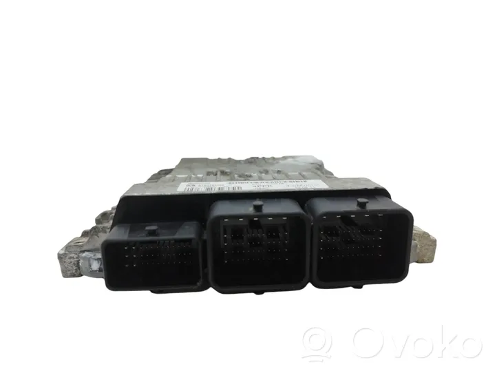 Ford Focus Calculateur moteur ECU BV6112A650NK