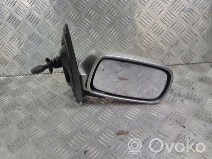 Toyota Yaris Manualne lusterko boczne drzwi przednich 879100D909