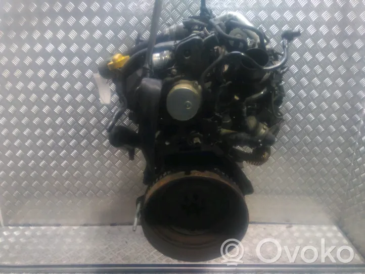 Renault Clio IV Silnik / Komplet 8201690235