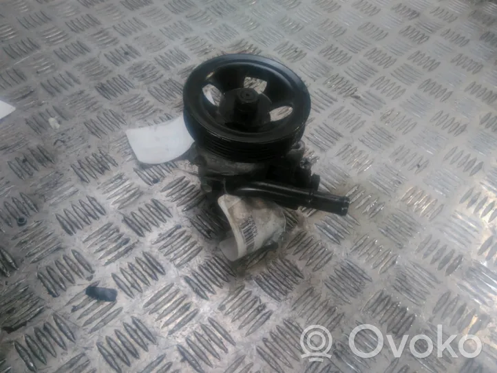 KIA Rio Pompe de direction assistée 571001D500