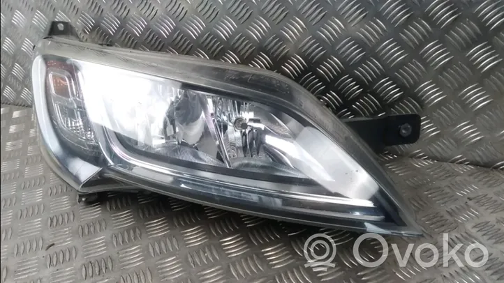 Peugeot Boxer Lampa przednia 1682747580