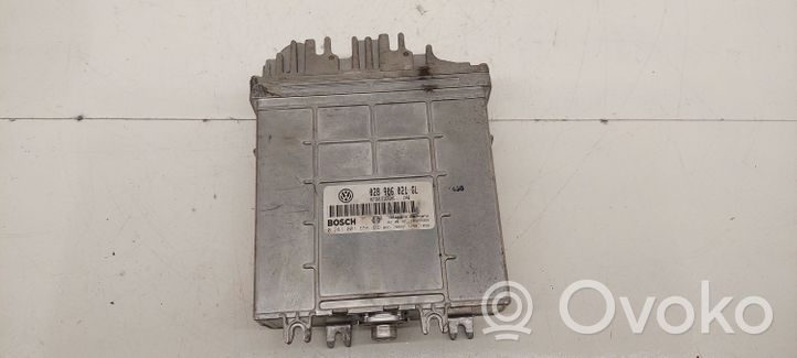 Volkswagen PASSAT B5 Calculateur moteur ECU 028906021GL