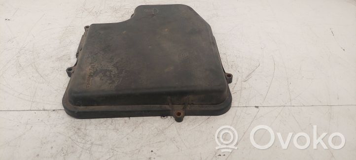 Volkswagen PASSAT B5 Fuse box cover 8D1907613A