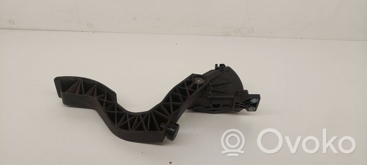 Volkswagen PASSAT B5.5 Accelerator throttle pedal 8D1723523F