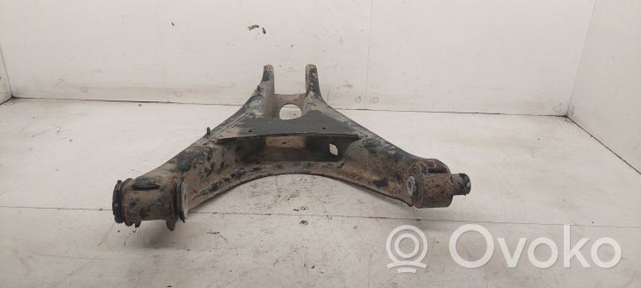 Volkswagen PASSAT B5.5 Braccio di controllo sospensione posteriore superiore/braccio oscillante 4B0505312