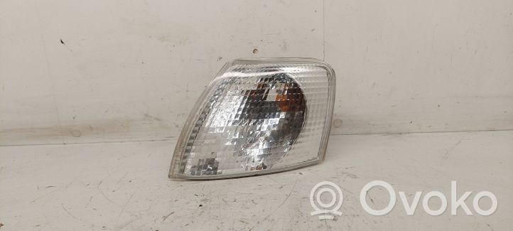 Volkswagen PASSAT B5 Front indicator light 185104B