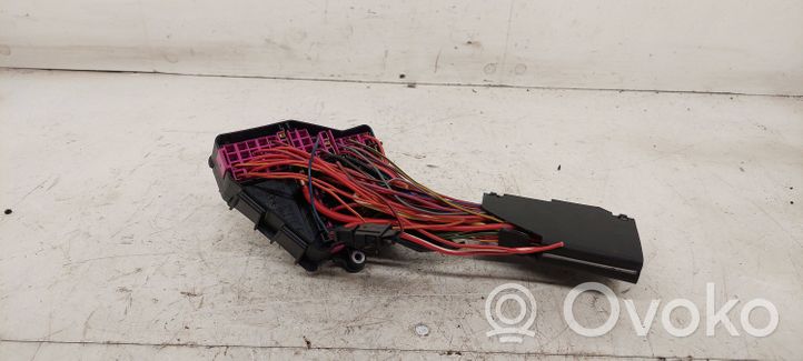 Audi A4 S4 B6 8E 8H Fuse module 8D1941824