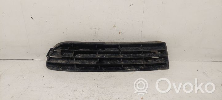 Audi A6 S6 C4 4A Grille inférieure de pare-chocs avant 4A0807345J