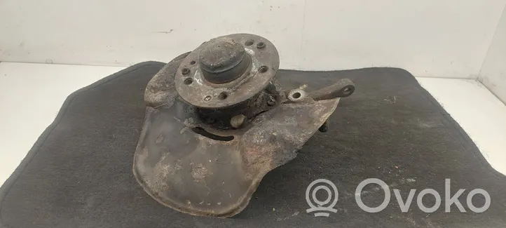 Mercedes-Benz E W124 Front wheel hub spindle knuckle 