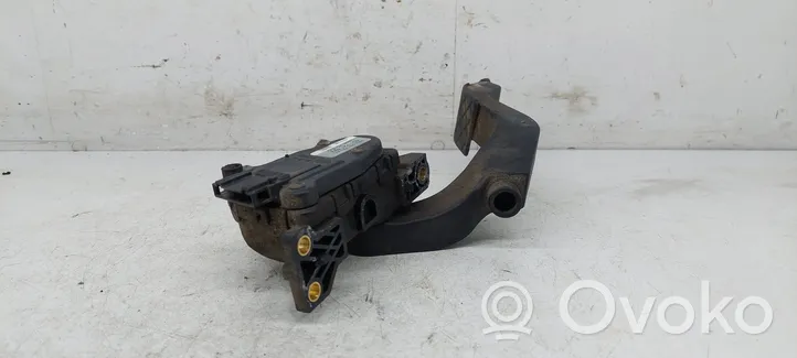 Audi A4 S4 B5 8D Pedale dell’acceleratore 8D1721523