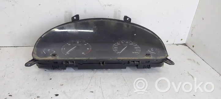 Peugeot 406 Compteur de vitesse tableau de bord 9639940380