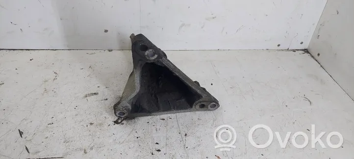 Volkswagen PASSAT B5 Engine mounting bracket 8D0199308L