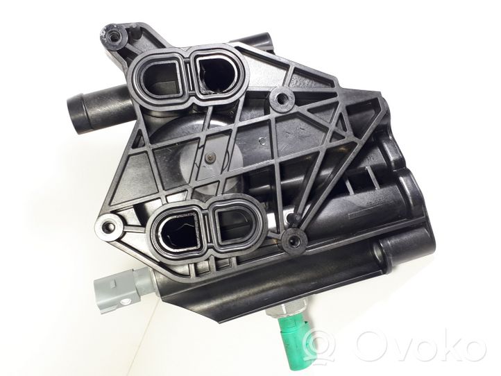 Volkswagen Tiguan Supporto di montaggio del filtro dell’olio 03N115389T