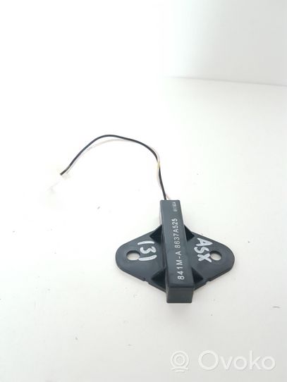 Mitsubishi ASX Interjero komforto antena 8637A525