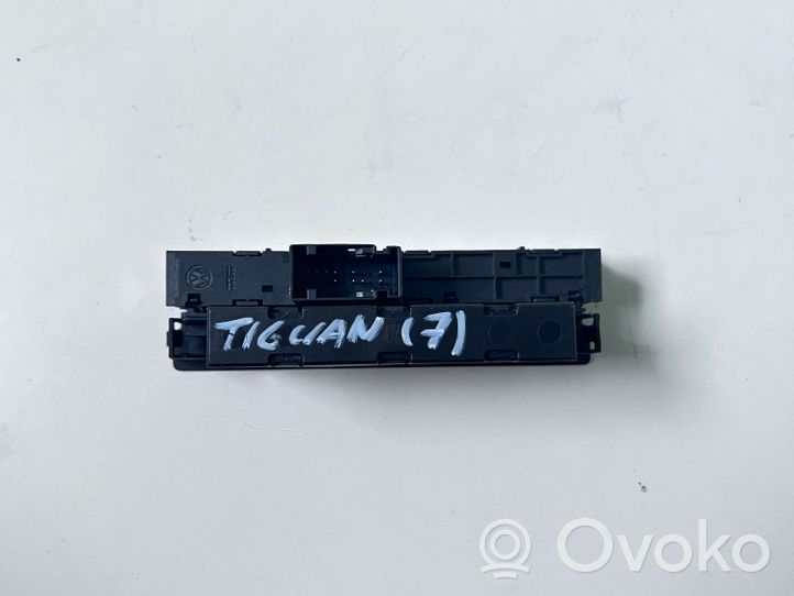 Volkswagen Tiguan Przycisk / Włącznik czujnika parkowania PDC 5N2927132R