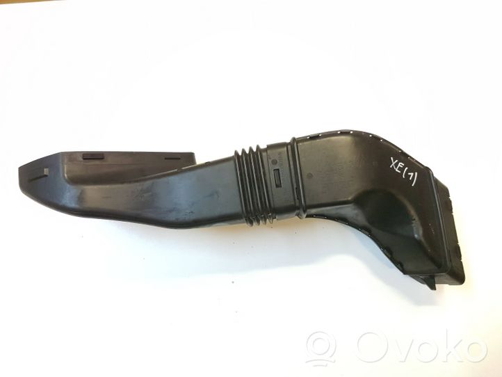 Jaguar XE Oro paėmimo kanalo detalė (-ės) GX739A675BB