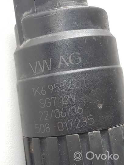 Volkswagen PASSAT B8 Pompa spryskiwacza szyby przedniej / czołowej 1K6955651