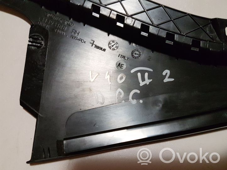 Volvo V40 Moulures des vitres de la porte arrière 31391188