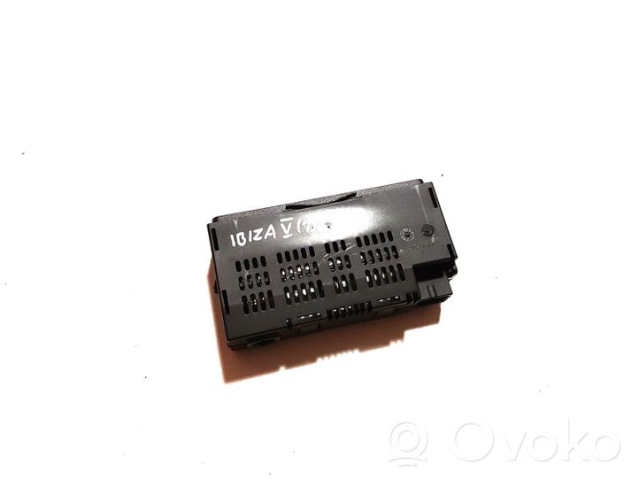 Seat Ibiza V (KJ) USB socket connector 575035736A