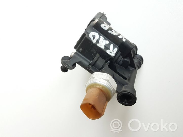 Land Rover Range Rover L322 Bloc de soupape de suspension pneumatique RVH000046