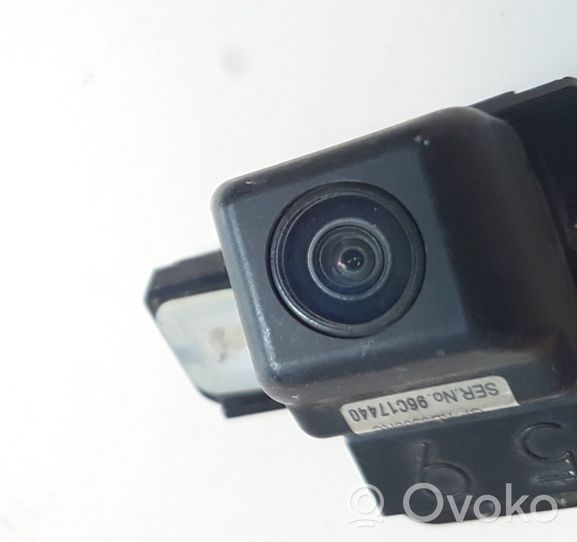 Toyota Prius (XW30) Videokamera aizmugurējā bamperī 8679047040