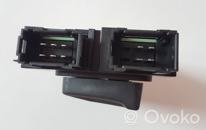 Citroen C5 Aircross Interruttore di controllo del sedile 96666715XT