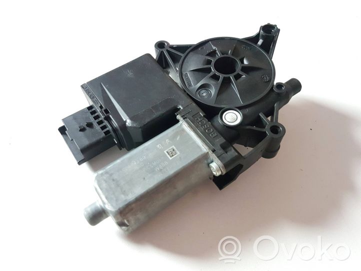 Citroen C5 Aircross Moteur de lève-vitre de porte avant 9829482280