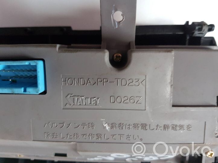 Honda CR-V Panel klimatyzacji D026Z